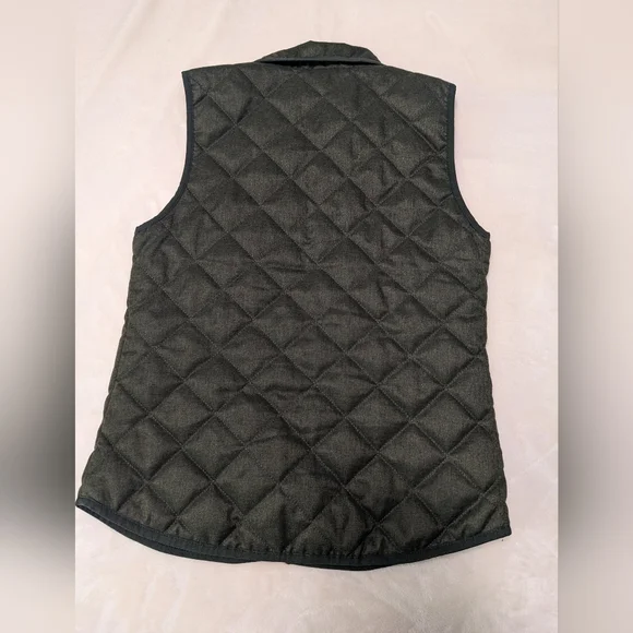 Old Navy Quilted Vest - Picture 6 of 7